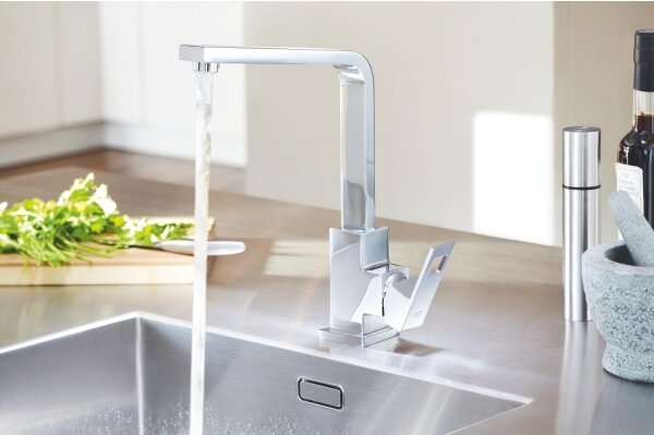 GROHE 31255000 - Dřezová baterie EUROCUBE lesklý chrom