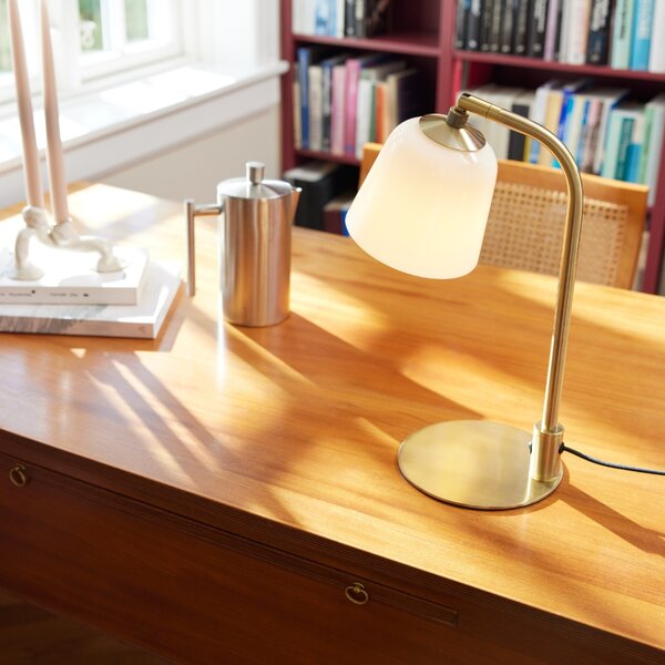 Halo Design Bílá skleněná stolní lampa Room 49 40 cm