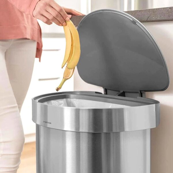 Pedálový odpadkový koš Simplehuman – 45 l, půlkulatý, matná ocel, FPP, rám na sáčky