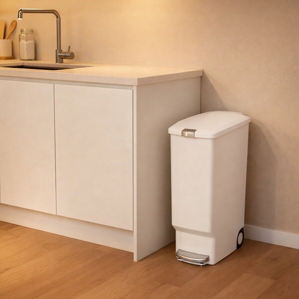 Pedálový odpadkový koš Simplehuman – 40 l, úzký, bílý plast