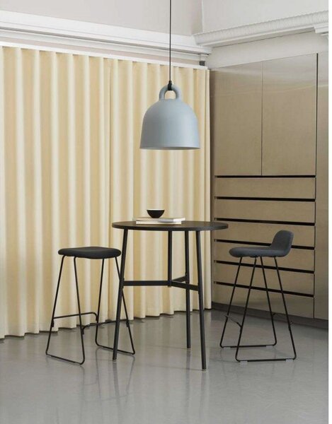 Závěsná svítidlo Normann Copenhagen, Šedá, Obývací pokoj, Hliník