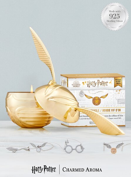Vonná svíčka Harry Potter Charmed Aroma - zlatonka 354g (+náhrdelník)