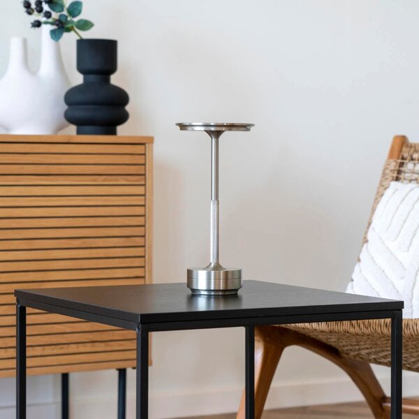 Nordic Living Stříbrná kovová nabíjecí stolní LED lampa Lumo