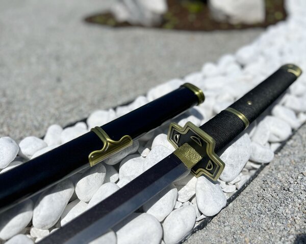 Luxusní Katana s černou rukojetí