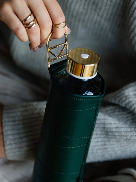 Skleněná lahev s obalem z umělé kůže EQUA Forest Green 750 ml