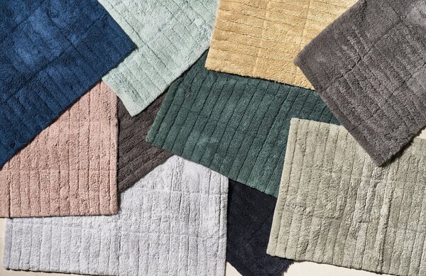 Zone Denmark Černá bavlněná koupelnová předložka Tiles 50 x 80 cm