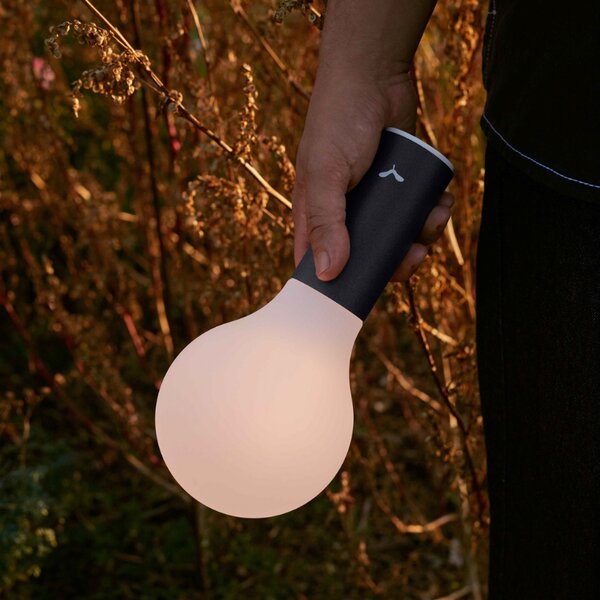 Antracitová nabíjecí stolní LED lampa Fermob Aplo 26,5 cm