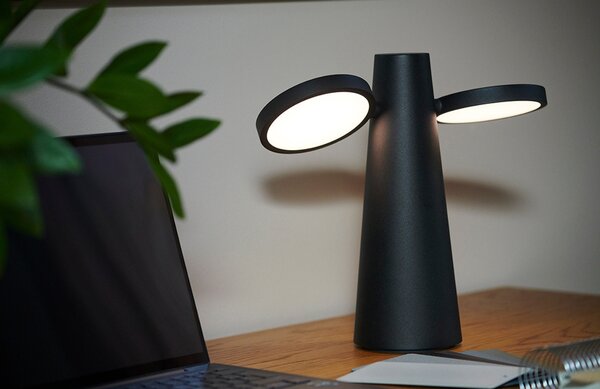 Černá nabíjecí stolní LED lampa Fermob Oto 27 cm