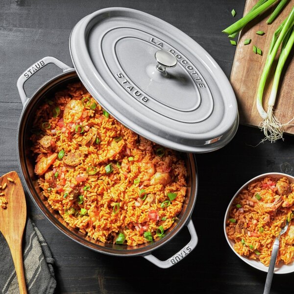 Oválný litinový hrnec Staub 31 cm, šedý