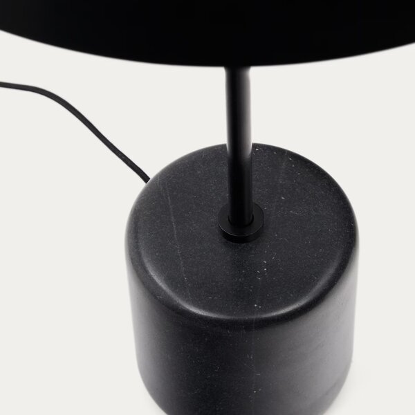 Černá kovová stolní lampa Kave Home Sayra
