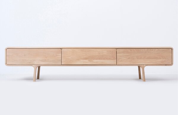 -25 % Dny MOMENTI– Gazzda Dubový TV stolek Fawn II. 220 x 45 cm