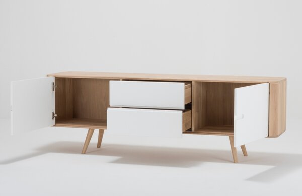 -25 % Dny MOMENTI– Gazzda Dubová komoda Ena 180 x 42 cm