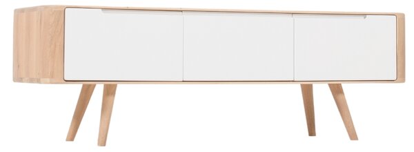 -25 % Dny MOMENTI– Gazzda Dubový TV stolek Ena 135 x 42 cm