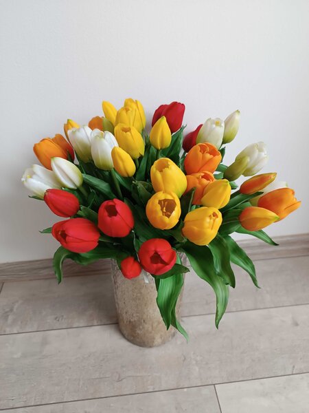 Umělá kytice Tulipány 5 ks, více barev, realistické Barva: Bílá OD_REN2018/BIL