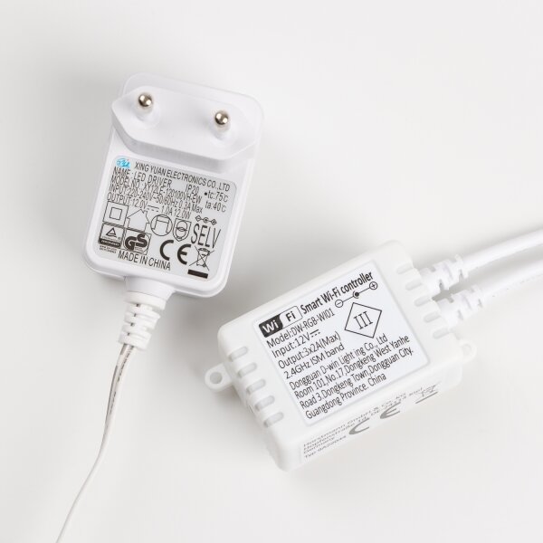 LED RGBW Stmívatelný pásek LED/9W/230V 5m Wi-Fi + dálkové ovládání