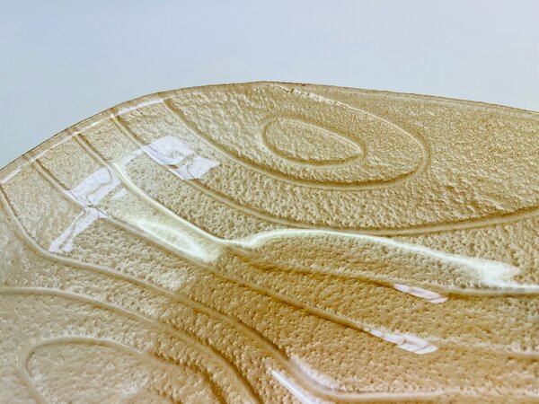 LUNOR skleněná strukturovaná mísa 30 x 23 cm dekorovaná metalickou barvou v odstínu champagne