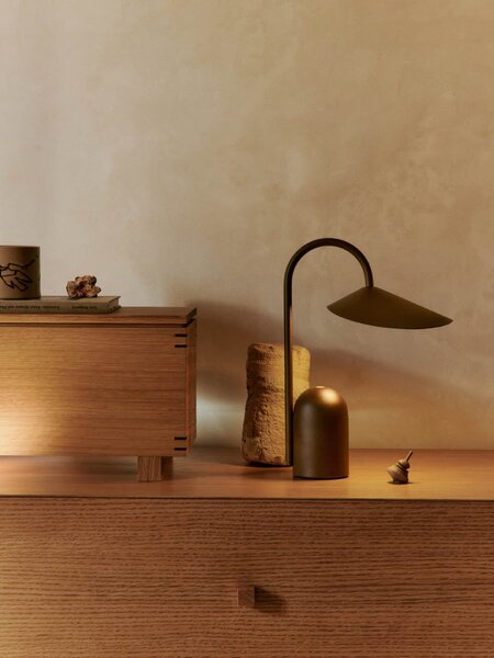 Stmívatelná LED lampa Arum Dark Chocolate