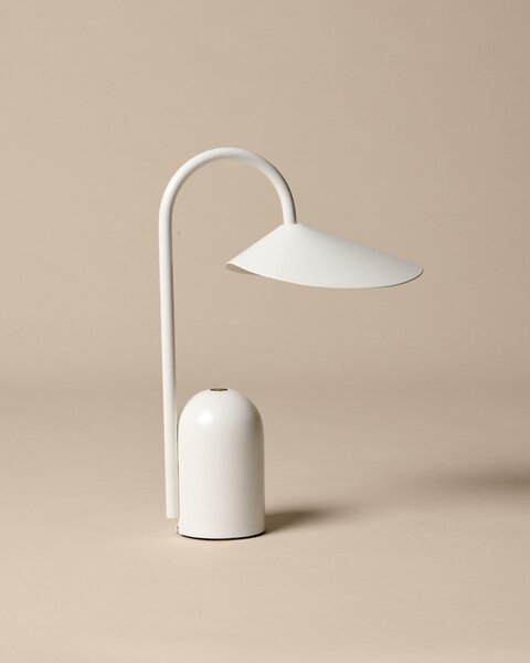 Stmívatelná LED lampa Arum White