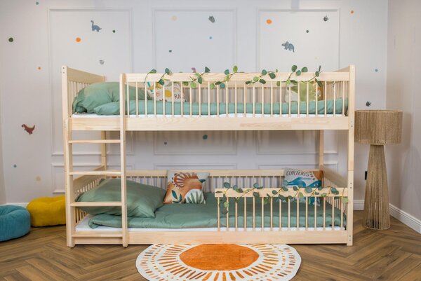 Dětská patrová postel s Montessori lůžkem z masivu borovice BOLEK - 200x90 cm - PŘÍRODNÍ