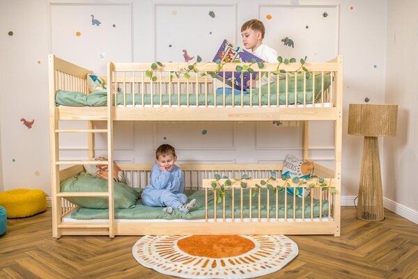 Dětská patrová postel s Montessori lůžkem z masivu borovice BOLEK - 200x90 cm - PŘÍRODNÍ