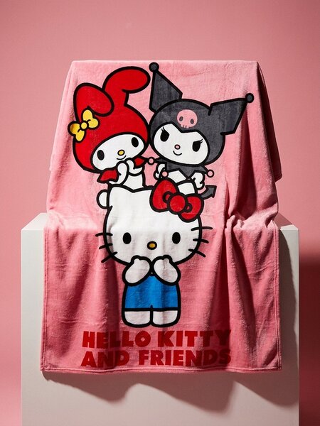Sinsay - Deka s potiskem Hello Kitty - pastelová růžová