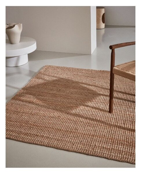 Ručně tkaný jutový koberec v přírodní barvě 200x300 cm Madelin – Kave Home