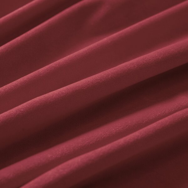 Biante Velký sametový čtvercový ubrus Velvet Premium SVP-050 Vínově červený 150x150 cm