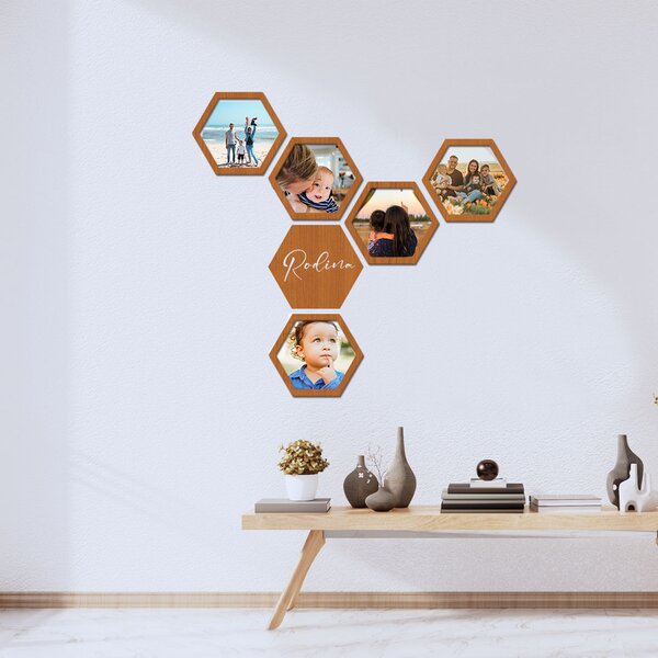 Sada fotorámačků HEXAGON Zvolte barvu dekoru: Bílá | Rozměry (cm)rámečků: 9x13 | Text: Rodina