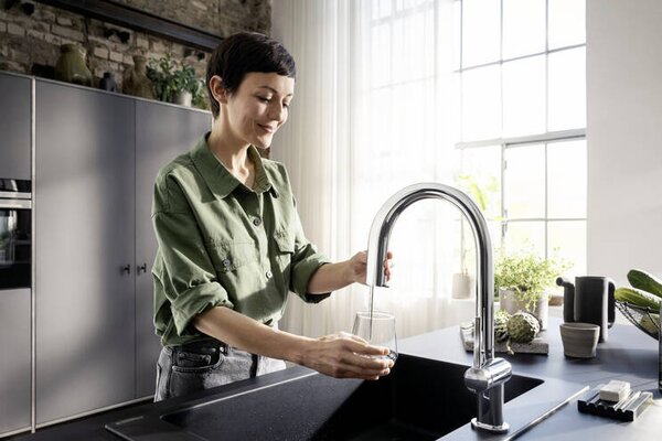 Hansgrohe Aqittura M91 SodaSystem 210, vytažitelný výtok, 1jet, sBox, chrom 76836000