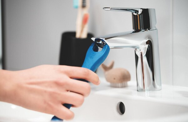 GROHE Start - Páková umyvadlová baterie, velikost M, chrom 24205003