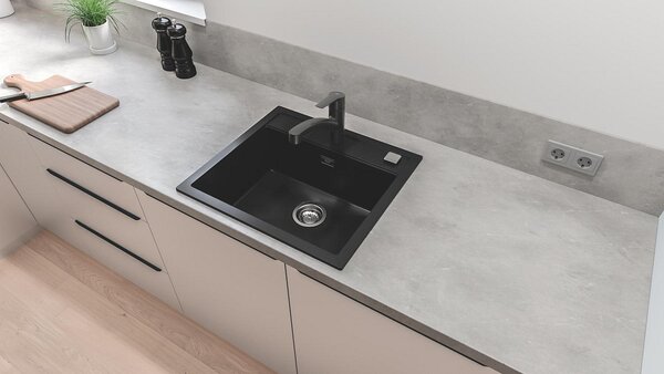 GROHE Start - Páková dřezová baterie s výsuvnou sprchou, černá matná 303072431