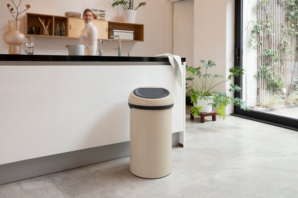 Brabantia Odpadkový koš Touch Bin - 60 L, jemná béžová