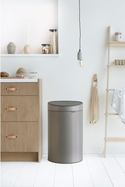 Brabantia Odpadkový koš Touch Bin - 40 L, platinová