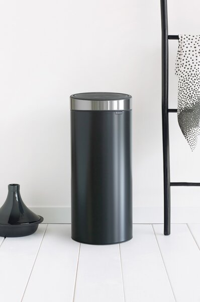 Brabantia Odpadkový koš Touch Bin New - 30 L, matná černá/stříbrná
