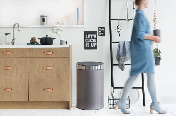 Brabantia Odpadkový koš Touch Bin - 40 L, platinová/stříbrná