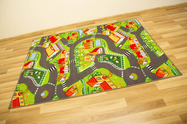 Associated Weavers Dětský kusový koberec Crazy Village Uličky zelený šedý Rozměr: 250x400 cm