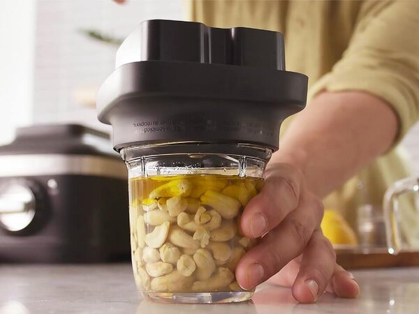 Nádoba k mixéru KitchenAid malá, 200 ml s víkem KSB2042BBA
