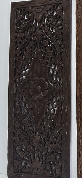 Teakova dekorace na zeď ELANOR, 35x90 cm, ruční práce (dřevořezba přírodní styl)