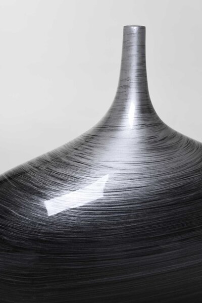 Luxusní stolní váza BELEZA, sklolaminát, výška 33 cm, stříbrno-černý lesk