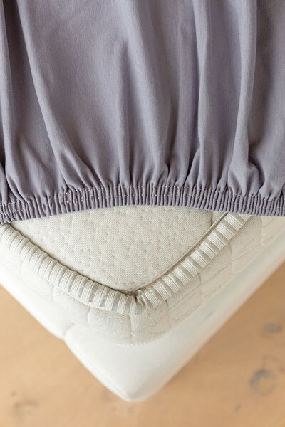 Prostěradlo Středně šedé ELASTAN PREMIUM Jersey s elastanem PREMIUM 90-100 x 200-220/40