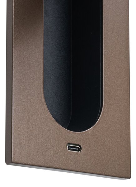 Moderní nástěnné svítidlo tmavě bronzové vč. LED a portu USB-C – Hilton