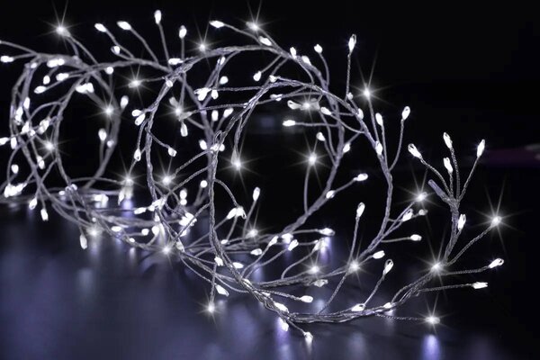 Světelná vnější girlanda, 800 LED, studená bílá barva světla