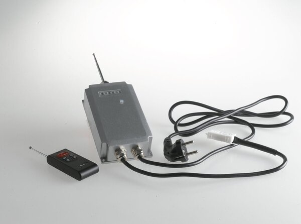 FAN CONTROLLER-POOL Příslušenství – ovladač 240 V AC, max. 5 A/1100 W, IP65, max. vzdálenost 30 m - FANEUROPE