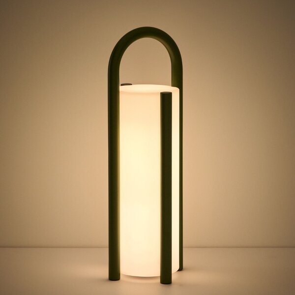 Kave Home Zelená přenosná zahradní LED lampa Leros 48 cm