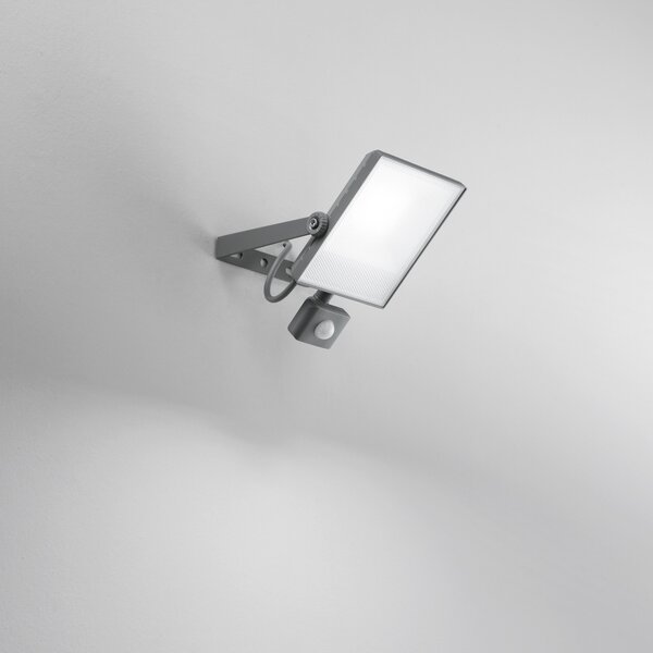 FAN LED-AXEL-30-SIL Venkovní reflektor LED, 30 W, CCT, stříbrná, IP65 - FANEUROPE