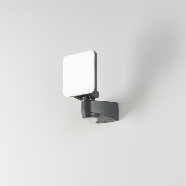 FAN LED-SAT-10 Venkovní reflektor LED SAT antracit plast 10 W 1200 lm 4000 K IP54 se senzorem 23x14x15,35 cm - FANEUROPE