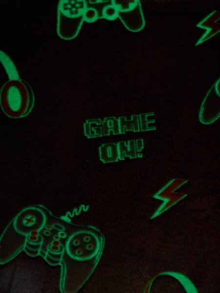 Sinsay - Sada flísového povlečení s fluorescenčním vzorem - šedá