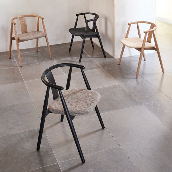 Tmavá dubová jídelní židle Unique Furniture Relate