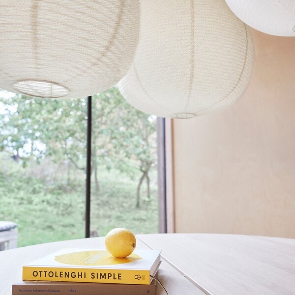 Slonovinové papírové stínidlo ø 38 cm Kojo – OYOY Living Design