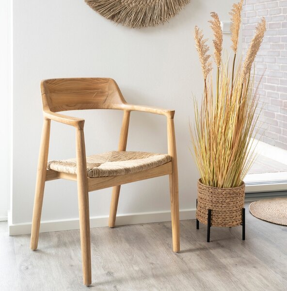 Nordic Living Dřevěná jídelní židle Ratna